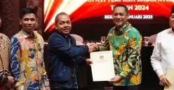 Rapat pleno di Hotel Holiday Inn, Cikarang, Kabupaten Bekasi menetapkan Ade Kuswara-Asep Surta Atmaja sebagai Bupati-Wakil Bupati Bekasi periode 2024-2029, Kamis, 9 Januari 2025. (Sumber: Dok. Diskominfo Kabupaten Bekasi)