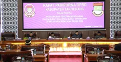 Rapat paripurna pengesahan Bupati-Wakil Bupati Kabupaten Tangerang, Maesyal Rasyid dan Intan Nurul Hikmah di Gedung DPRD Kabupaten Tangerang, Senin, 13 Januari 2025. (Sumber: Dok. Pemkab Tangerang)
