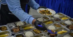 Badan Gizi Nasional (BGN) pertegas pernyataan soal wacana ulat agu dan serangga jadi menu dalam program Makan Bergizi Gratis (MBG).(Sumber: Poskota/ Bilal Nugraha Ginanjar)