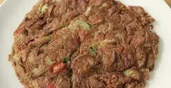 Resep telur dadar terong (Sumber: Tangkap Layar YouTube/Devina Hermawan)