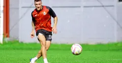 Potret pemain baru Persija, Fabio Calonego yang menjajal latihan perdana dengan Persija Jakarta. (Sumber: Persija)