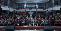 Kepala BNN RI Komjen Marthinus Hukom sosialisasi bahaya narkoba dihadapan sekira 1.000 mahasiswa di Bali. (Sumber: Dok. BNN RI)