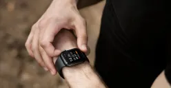 Ilustrasi smartwatch AMOLED dengan harga yang terjangkau. (Sumber: Freepik/Rawpixel)
