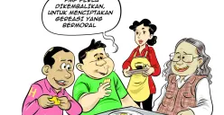 Empat orang berbincang santai di warung makan sambil menikmati kudapan. Salah satu dari mereka menyuarakan pentingnya mengembalikan pelajaran PMP untuk membentuk generasi yang bermoral. (Sumber: Poskota/Arif Setiadi)