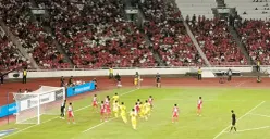 Timnas Indonesia U-23 bermain imbang tanpa gol kontra Malaysia di laga terakhir Grup A ASEAN U-23 Championship 2025. (Sumber: POSKOTA | Foto: Ali Mansur)