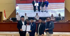 DPRD Tangsel menyetujui kerja sama penanganan sampah antara Pemkot Tangsel dengan Pandeglang. (Sumber: POSKOTA | Foto: Primayanti)