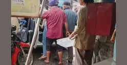Keluarga dengan bayi dipaksa keluar dari taksi online oleh opang di stasiun tigaraksa Tangerang (Sumber: Instagram/@volunteer.netizen)