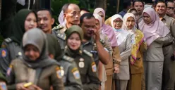 ASN tidak libur penuh saat Nyepi dan Idulfitri 2026. Pemerintah mengatur sistem kerja bergilir untuk memastikan layanan kesehatan, keamanan, dan administrasi publik tetap tersedia. (Sumber: Poskota/Bilal Nugraha Ginanjar)