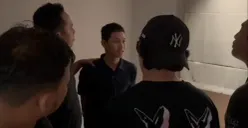 Tampang pelaku pembunuhan dan perampokan bos sembako di kawasan Pondok Gede, Bekasi, Jawa Barat, saat ditangkap aparat Polda Metro Jaya. (Sumber: Poskota/Ali Mansur)