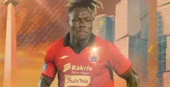 Moussa Sidibe semakin dekat ke Persija Jakarta. Mantan winger Persis Solo yang baru saja dilepas ini santer dikaitkan dengan Macan Kemayoran. (Sumber: Instagram/@feed.persija)
