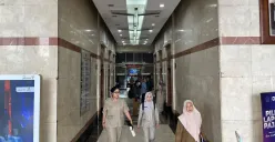 ASN di lingkungan Pemkot Jakarta Barat, mulai bekerja pasca libur panjang, Selasa, 10 Juni 2025. (Sumber: Poskota/Pandi Ramedhan)