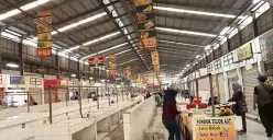 Suasana Pasar Bersih Telaga Mas, Harapan Baru, Kota Bekasi, Rabu, 11 Juni 2025. (Sumber: Poskota/Nurpini Aulia Rapika)