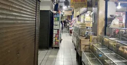 Kondisi Pasar Ciledug, Kota Tangerang, yang sepi pengunjung pada Rabu, 25 Juni 2025. (Sumber: POSKOTA | Foto: Primayanti)