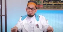 Penjelasan Ustadz Adi Hidayat (UAH) soal doa buka puasa kapan seharusnya dibaca.(Sumber: Tangkapan Layar YouTube/Adi Hidayat Official)