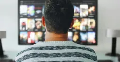 Rekomendasi aplikasi legal nonton film selain LK21 dan IndoXXI. (Sumber: StockVault)