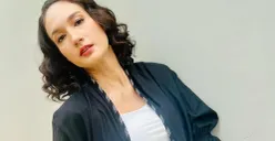 Nadine Chandrawinata sampaikan duka atas wafatnya dua pendaki Carstensz. (Sumber: Instagram @nadinelist)