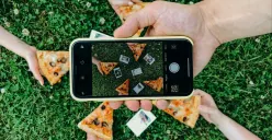 Ilustrasi perbandingan spesifikasi dan hasil jepretan Hp iPhone 15 Pro Max, Xiaomi 15 Ultra, dan Samsung Galaxy S24 Ultra. (Sumber: Pexels/Maxim Goncharenok)