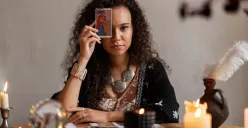 Ramalan Tarot Capricorn, Aquarius, dan Pisces Hari. (Sumber: Freepik)
