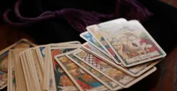 Ramalan tarot zodiak Aries, Taurus, dan Gemini hari ini. (Sumber: Pixabay/MiraCosic)
