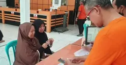 Syarat jadi penerima bansos tunai dan pangan dari pemerintah. (Sumber: YouTube/Naura Vlog)