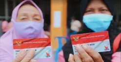 Pendamping sosial lakukan ground check penerima PKH dan BPNT. (Sumber: Instagram/@info_surabaya)