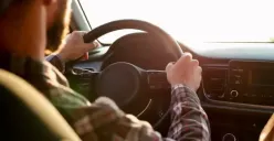 Aturan penggunaan mobil dinas PNS saat mudik Lebaran. (Sumber: Freepik)