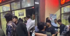 Update Terbaru Demo Tolak UU TNI di Karawang, Massa Dibebaskan? (Sumber: X/barengwarga)