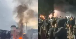 Tangkapan layar. Aksi penolakan RUU Polri dan tuntutan cabut UU TNI terus menggema di berbagai daerah, bahkan jalannya aksi kian memanas. (Sumber: X/@barengwarga)