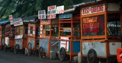 Ilustrasi tempat kuliner di Jakarta. (Sumber: Pinterest/Dana Rosewood)