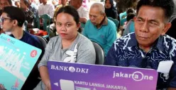 Info terbaru pencairan Kartu Lansia Jakarta (KLJ) senilai Rp300.000. Pelajari syarat penerima, jadwal cair di rekening Bank DKI, dan langkah-langkah verifikasi online untuk memastikan dana Anda. (Sumber: dinsos.jakarta.go.id)