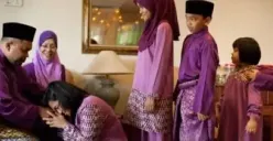 Ilustrasi. Filosofi sungkeman yang menjadi salah satu tradisi Lebaran di Indonesia. (Sumber: Tangkap layar YouTube/Intisari Online)