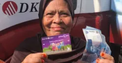 Panduan lengkap Bansos KLJ Agustus 2025: dari jadwal pencairan, syarat penerima lansia, hingga cara cek NIK secara online di aplikasi JAKI. (Sumber: Ist)