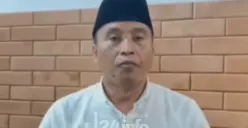 Kades Klapanunggal, Ade Endang Saripudin akhirnya meminta maaf seusai surat permohonan THR Rp165 juta viral. (Sumber: Tangkap Layar Instagram/@jabodetabek24info)