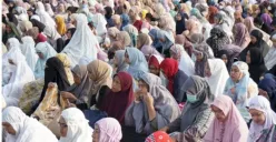 Potret sholat Idul Fitri. (Sumber: Universitas Muhammadiyah Malang)