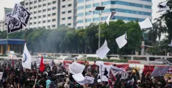 Buruh menuntut UMP 2026 direvisi. (Sumber: Poskota/Bilal Nugraha Ginanjar)