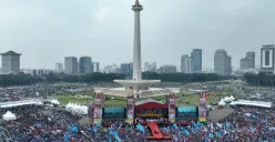 Tugu Monas tutup sementara 1 Mei 2025 untuk peringatan May Day. Cek jam operasional kawasan Monas dan rute alternatif antisipasi macet akibat aksi buruh. (Sumber: X/@TMCPoldaMetro)