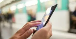 Iklan pinjol bunga rendah cepat cair di Facebook dan Instagram. (Sumber: Pinterest)
