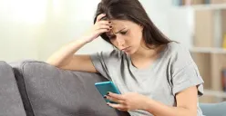 Baru mau coba pinjol untuk pertama kalinya? Simak 6 tips penting ini biar kamu nggak terjebak utang.(Sumber: Pinterest)