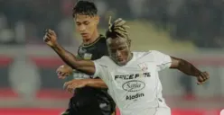 Persis Solo yang sudah dipastikan bertahan di Liga 1 musim depan berhasil menahan imbang tim papan atas Dewa United dengan skor 1-1 dalam laga pekan ke-33, Sabtu. 17 Mei 202 (Sumber: Instagram/@persisofficial)
