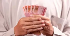Butuh modal usaha? Ajukan KUR BRI daripada pilih pinjol. (Sumber: Pexels/Dafrino Maasy)