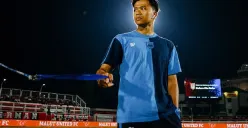 Bek kiri Persib Bandung, Edo Febriansyah berencana cabut ke Tangerang setelah kompetisi Liga 1 2024-2025 musim ini berakhir. (Foto: Instagram/@persib)