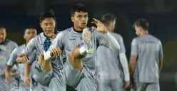 Gelandang Persib Bandung, Rachmat Irianto bakal kembali ke Surabaya setelah kompetisi Liga 1 2024-2025 berakhir. (Foto: persib.co.id)