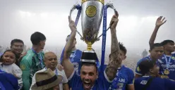 Persib Bandung menutup kompetisi dengan gelar juara back to back, simak fakta menariknya. (Sumber: persib.co.id)