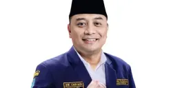 Obrolan seorang admin media sosial Instagram Wali Kota Surabaya, Eri Cahyadi, tengah viral di media sosial. (Sumber: Instagram/@ericahyadi)