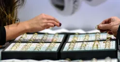 Harga emas perhiasan dan logam mulia hari ini, Rabu, 12 November 2025 kembali naik (Sumber: Pixabay/AS_Photography)