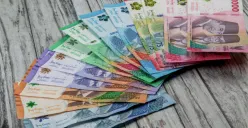 Rupiah melemah ke Rp18 ribu per dolar. (Sumber: Freepik)