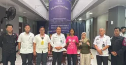 Petugas Lembaga Pemasyarakatan (Lapas) Narkotika Kelas IIA Jakarta kembali gagalkan upaya penyelundupan narkoba ke Lapas, Selasa, 11 November 2025. (Sumber: Lapas Narkotika Kelas IIA Jakarta)