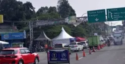 Polisi siapkan rekayasa lalu lintas di Puncak Bogor jelang long weekend.
(Sumber: Instagram/@infopuncak.bgr)