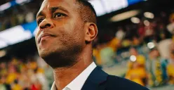 Setelah kepergian Patrick Kluivert dari kursi pelatih kepala Timnas Indonesia, publik sepak bola Tanah Air kini menanti sosok baru yang akan menakhodai skuad Garuda. (Sumber: Instagram/@erickthohir)