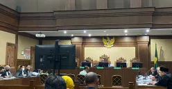 Ahli keuangan dan perhitungan kerugian negara, Eko Sembodo dihadirkan dalam sidang dugaan korupsi ASDP di PN Tipikor Jakarta Pusat, Jumat, 17 Oktober 2025. (Sumber: Poskota/Ramot Sormin)